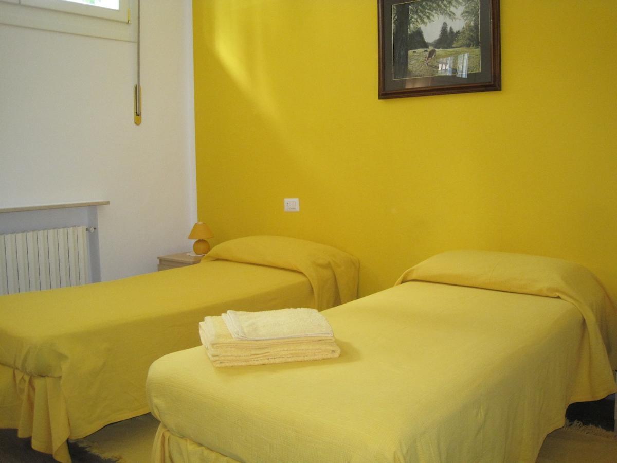 Polinago Bed And Breakfast Lo Scrigno חדר תמונה
